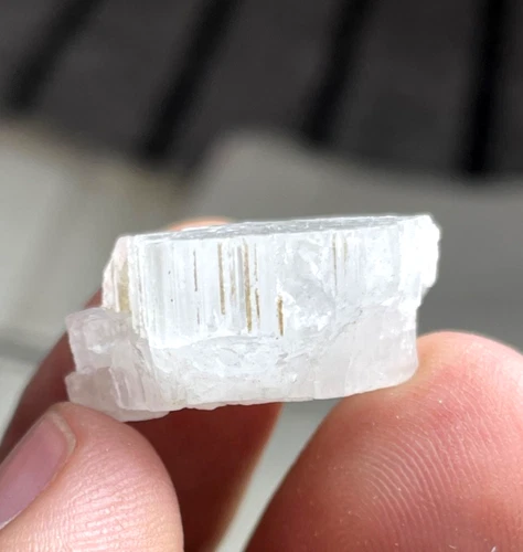 Beryl Crystal Specimen — 32 ct, Pakistan (Skardu)