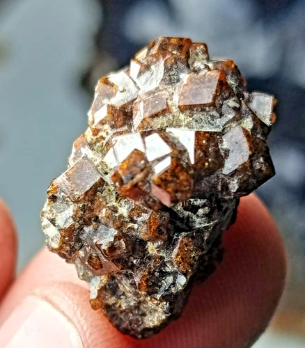Red Garnet Crystal Specimen — 35 ct, Pakistan (Skardu)