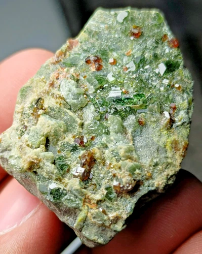 Diopside Crystal Specimen — 138 ct, Pakistan (Skardu)