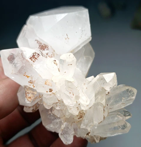 Quartz Crystal Specimen — 750 ct, Pakistan