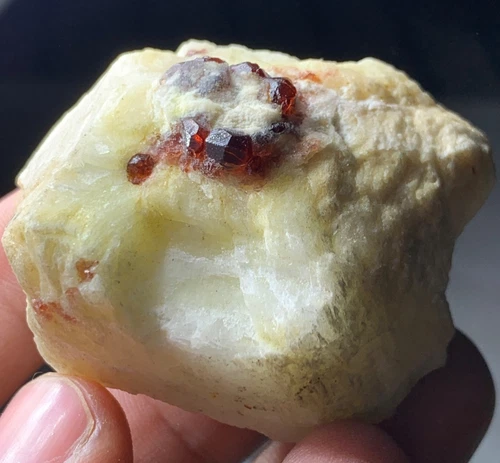 Red Garnet Crystal Specimen — 400 ct, Pakistan (Skardu)