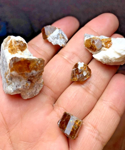 Red Garnet Crystal Specimen Lot — 250 ct, Pakistan