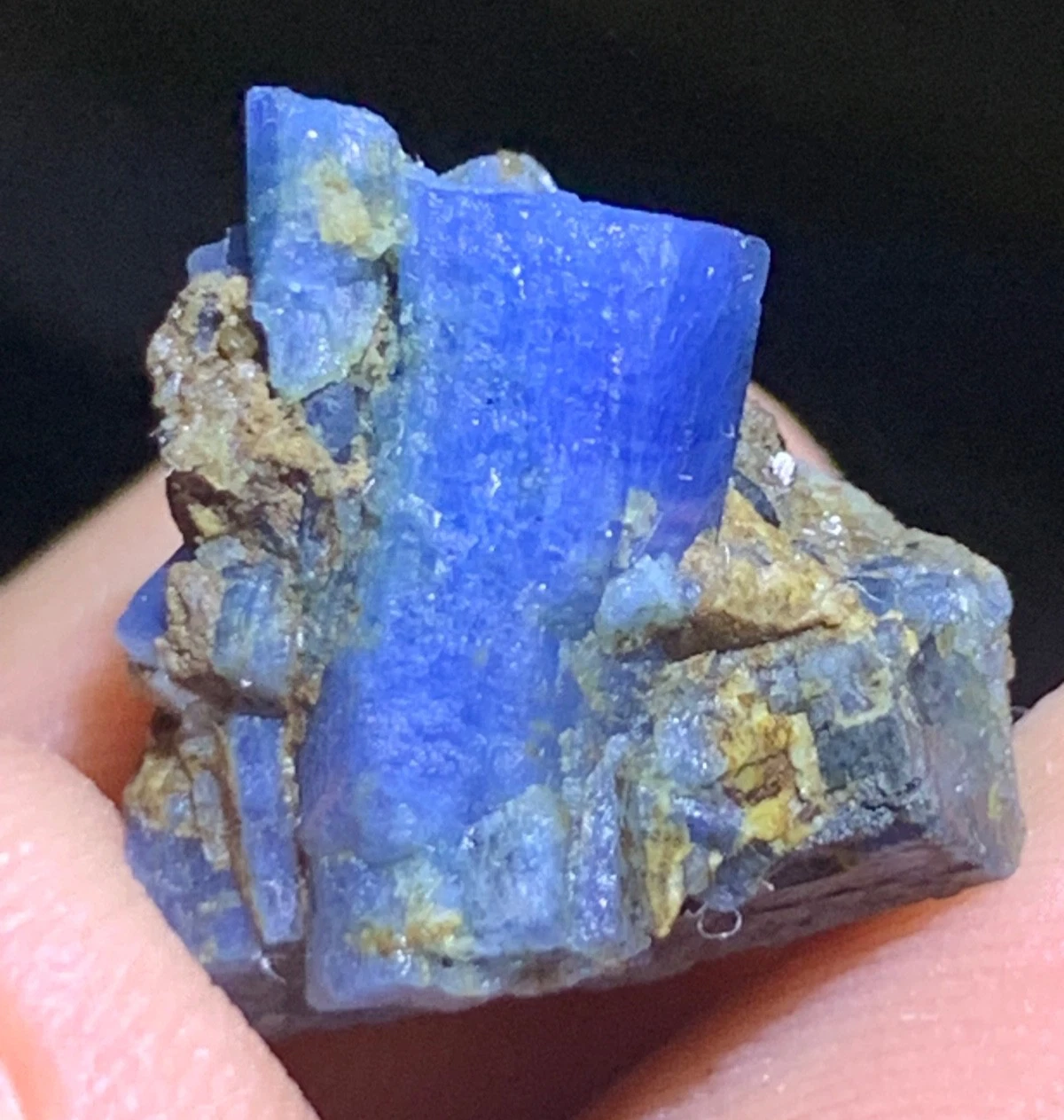 Blue Sapphire Crystal Specimen — 23 ct, Afghanistan