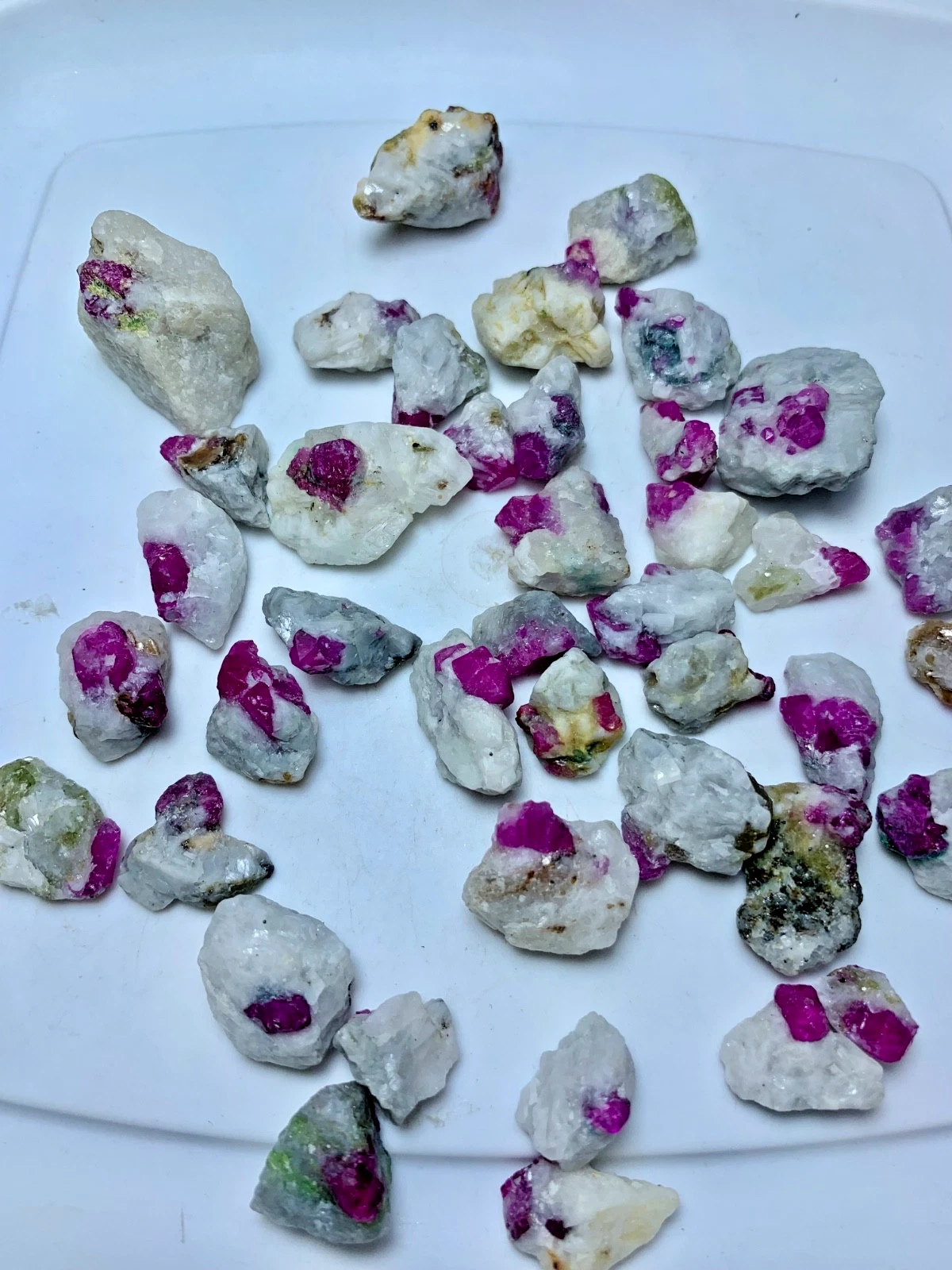 Red Ruby Crystal Specimen Lot — 450 ct, Afghanistan (Jagdalag)