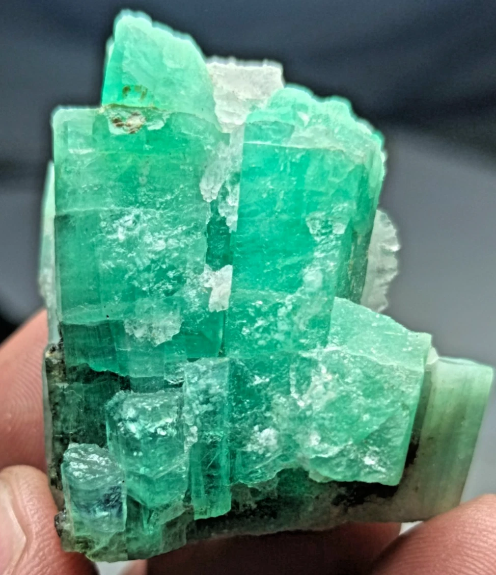 Green Emerald Crystal Cluster — 170 ct, Pakistan (Chitral)