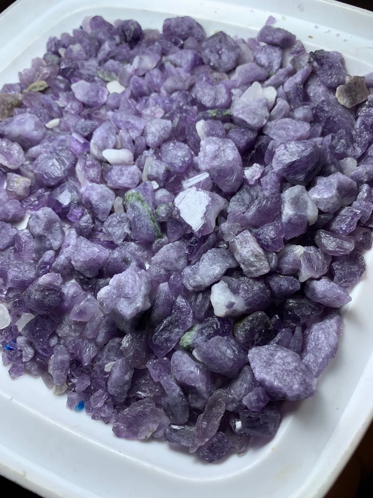 Scapolite Crystal Specimen Lot — 200 g, Afghanistan