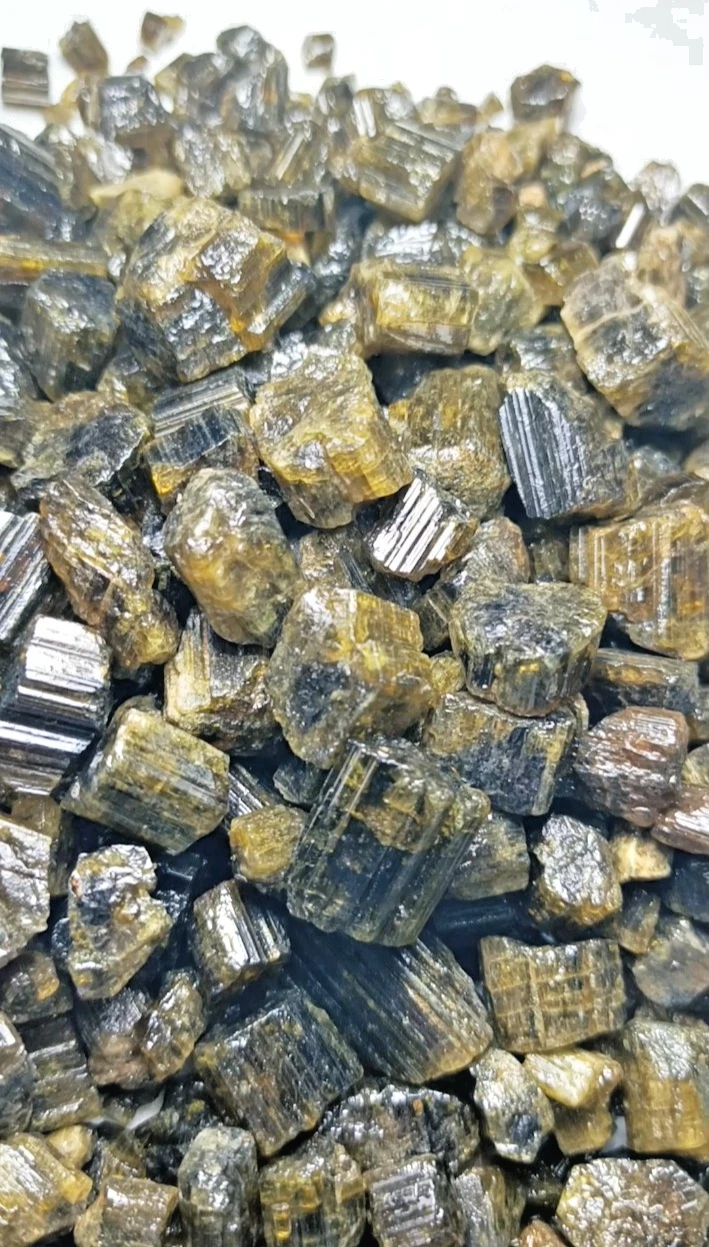 Green Epidote Crystal Specimen Lot — Pakistan